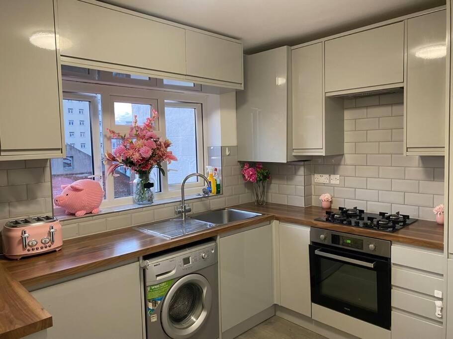 Brighton New Apartment Free Parking Sleeps 6 Exterior photo